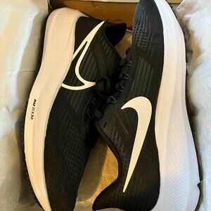 WMNS NIKE AIR ZOOM PEGASUS 39